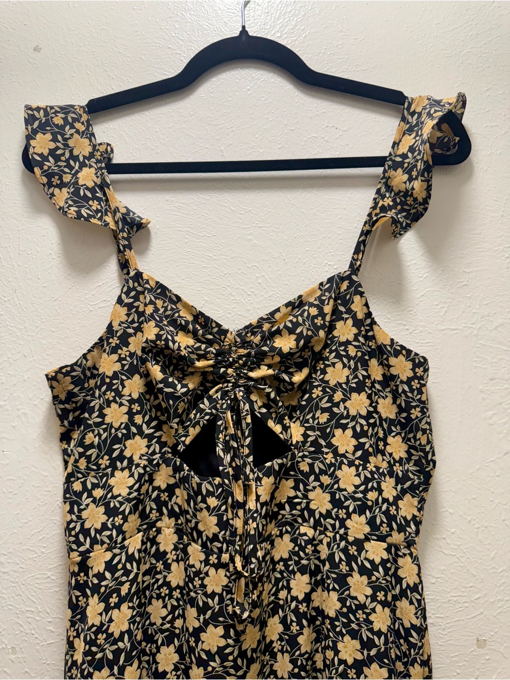 Lulu's Black Maxi Dress with Golden Yellow Floral Print and Tie Front - Picture 4 of 7
